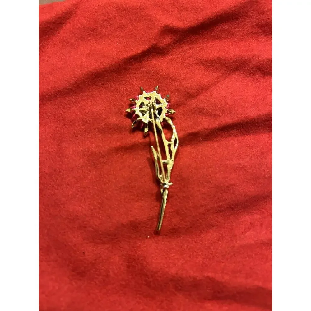 Vintage Antique Gold Tone‎ Pin Brooch Single Flower Stem Leaf Pink Enamel Petals